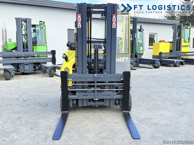 Vierwegestapler Combilift CB2500 GAS TRIPLEX 4900 FORK POSITIONER