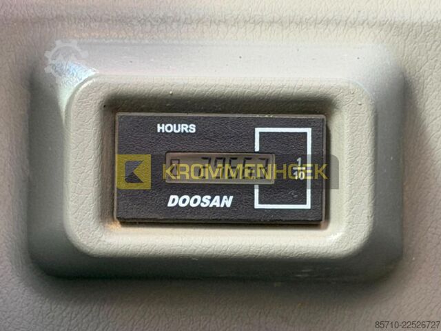 Raupenbagger Doosan DX 140 LCR-5