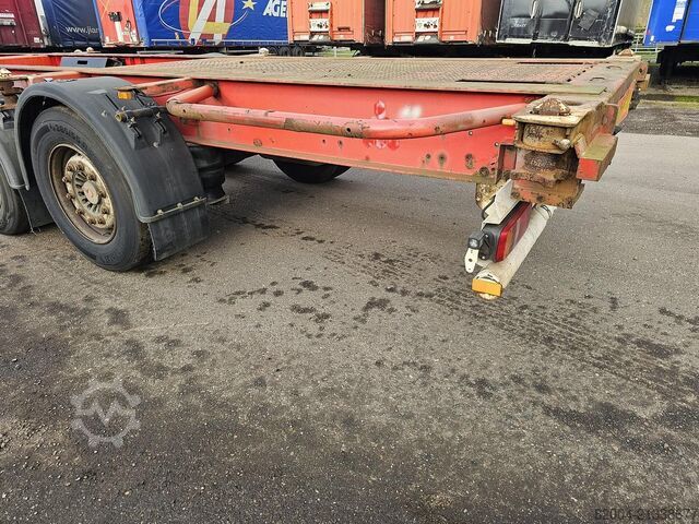 Transport von Containern KRONE SD 27/ FIXED CHASSIS/ SAF DISC. 40 FT /2 X 20 F...