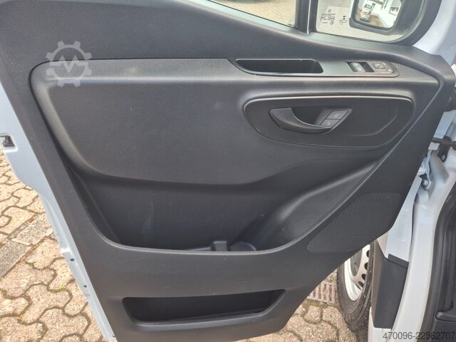 Kastenwagen hoch MERCEDES-BENZ Sprinter Kasten 314 CDI*Regale *