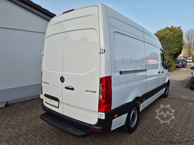 Kastenwagen hoch MERCEDES-BENZ Sprinter 314 Kasten L2/H2*3 Sitzer*Klima*Regale*