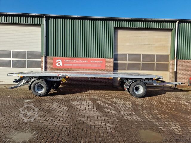 Bale trailer CynkoMet Balenwagen