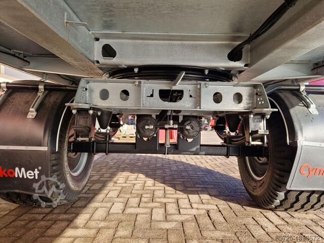 Bale trailer CynkoMet Balenwagen
