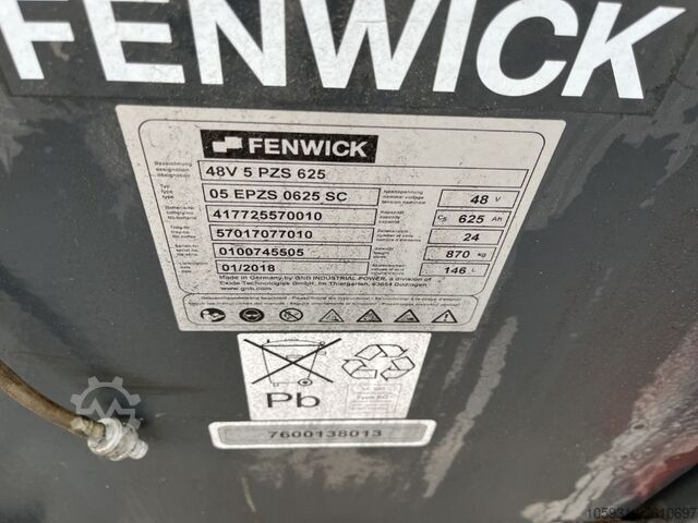 Electric 3-wheel forklift Linde E16-02