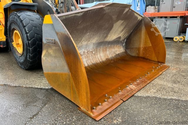 Other VOLVO L180H