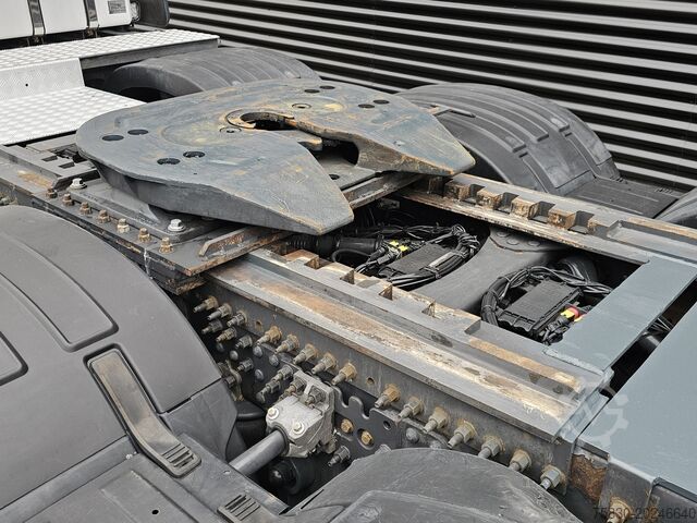 Volvo FH 540 8x4 / retarder / parking cooler / 90T Volvo FH 540 8x4 / RETARDER / I PARK COOL / 90T