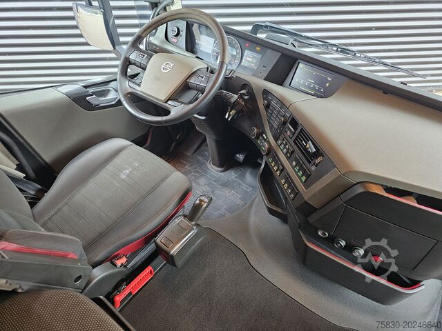 Volvo FH 540 8x4 / retarder / parking cooler / 90T Volvo FH 540 8x4 / RETARDER / I PARK COOL / 90T