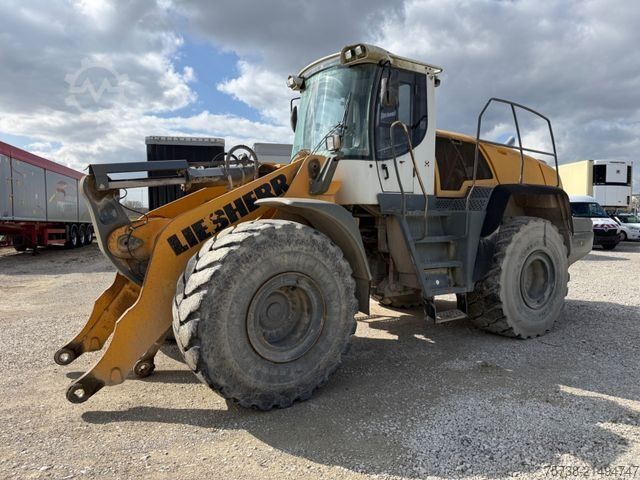 Radlader LIEBHERR L580 Radlader