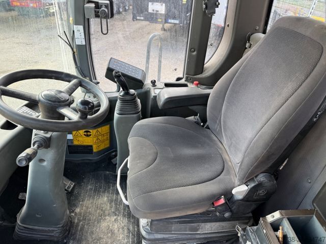 Radlader LIEBHERR L580 Radlader