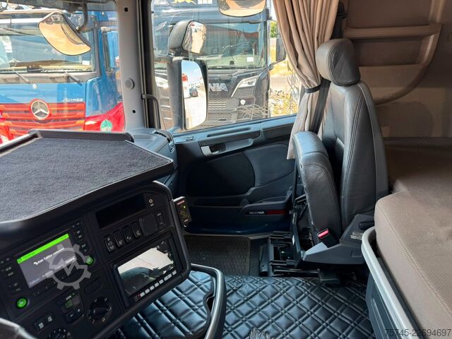 LKW mit Pritsche (offen) SCANIA R 490 * RETARDER * FASSI 14 M * LENK/LIFTACHSE *
