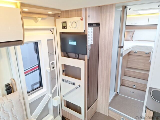 Teilintegriertes Wohnmobil BÜRSTNER Limited T 727 G