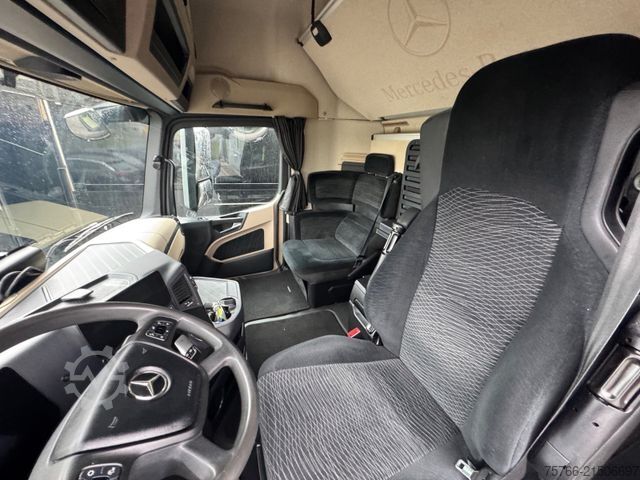 Flatbed truck with tarp MERCEDES-BENZ ACTROS 2548 / GIGSPACE / STAPLERHALTERUNG