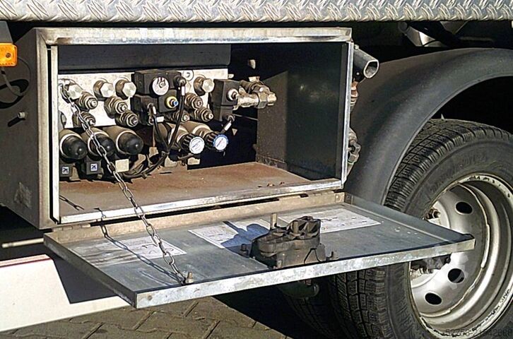 Lkw-Arbeitsbühne Multitel MT162EX