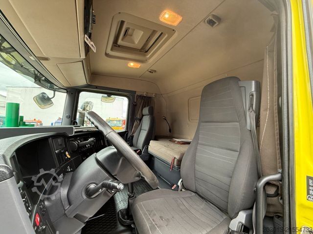 LKW mit Tankaufbau Scania R440