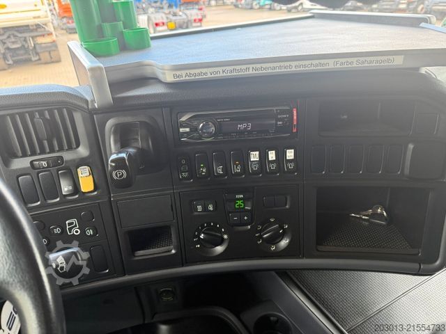 LKW mit Tankaufbau Scania R440