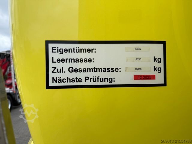 LKW mit Tankaufbau Scania R440