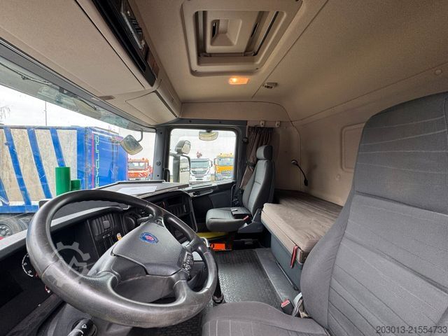 LKW mit Tankaufbau Scania R440