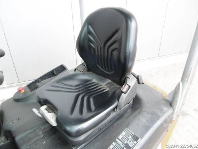 Electric 3-wheel forklift STILL RX 50-13