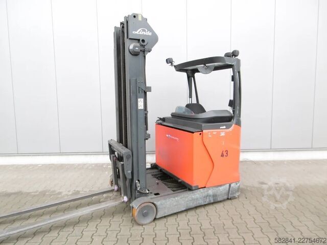 Schubmaststapler LINDE R 16 - 01