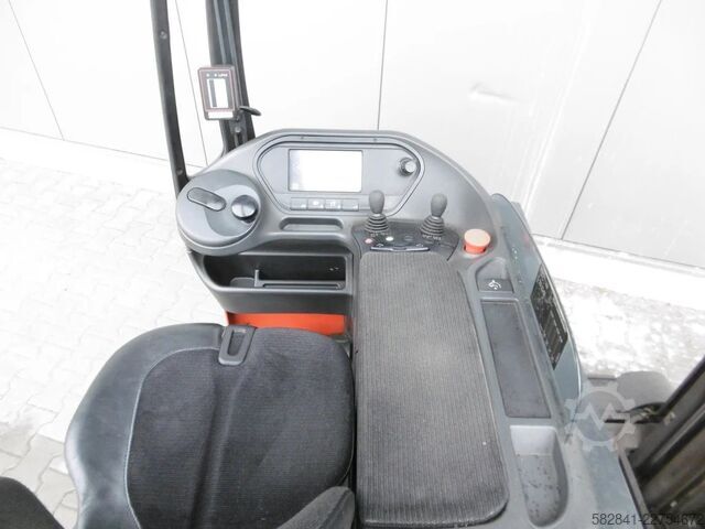 Schubmaststapler LINDE R 16 - 01