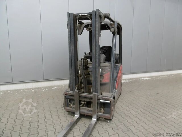 Treibgasstapler LINDE H 16 T / 391