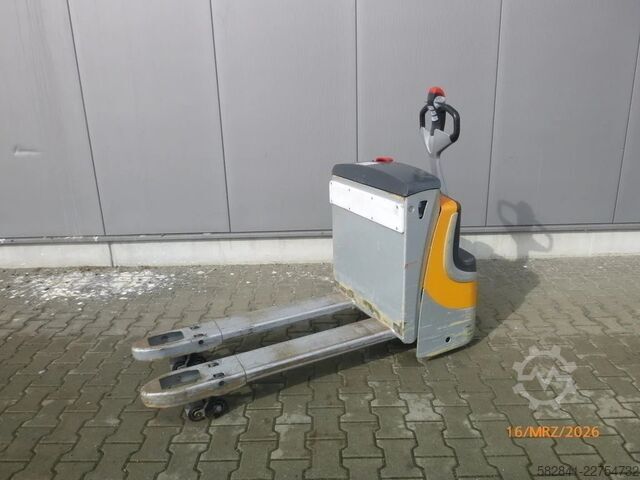 Electric low-lift pallet truck STILL EXU 18