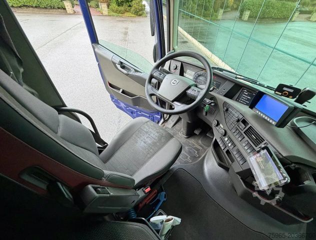 Standard tractor unit VOLVO FH 460 GLOBETROTTER 2x TANKS 811.000 KM TOP COND