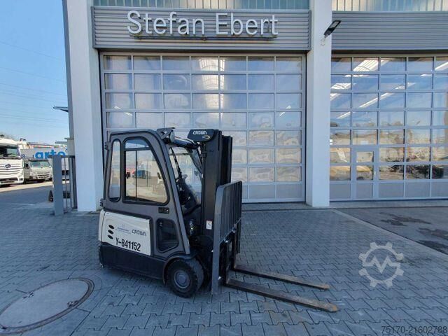 Gabelstapler Crown SCT6020-1.3 /Triplex: 4.30m /Batterie 2020