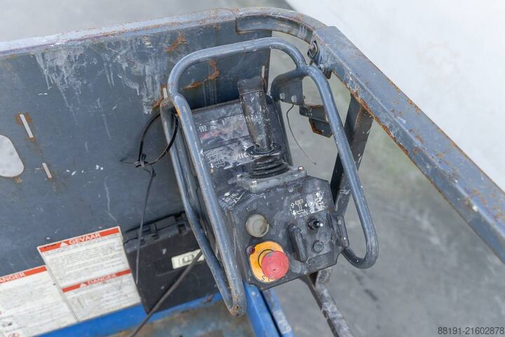 Scherenhebebühne Aichi SV 08 EWL