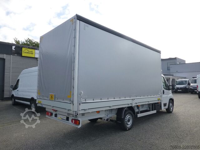 Curtain sider van PEUGEOT Boxer Pritsche Plane Camera 132Kw