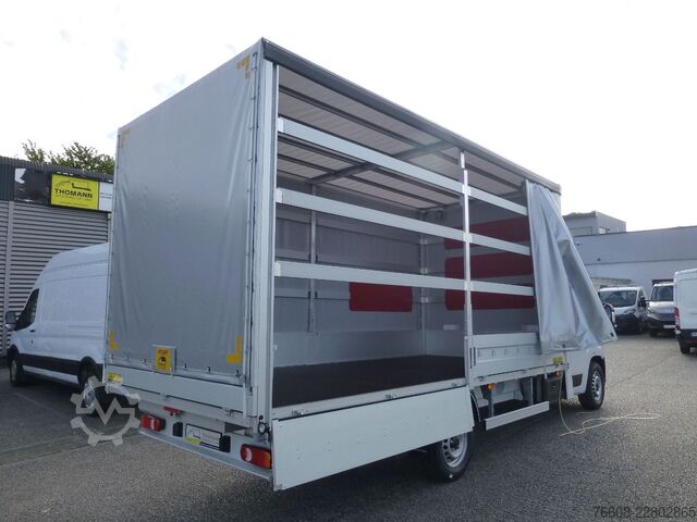 Curtain sider van PEUGEOT Boxer Pritsche Plane Camera 132Kw