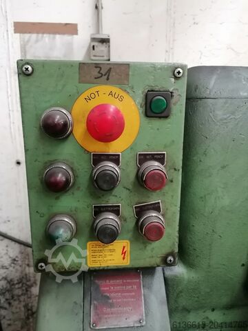 Leit-/Zugspindeldrehmaschine E. Colombo VUP560