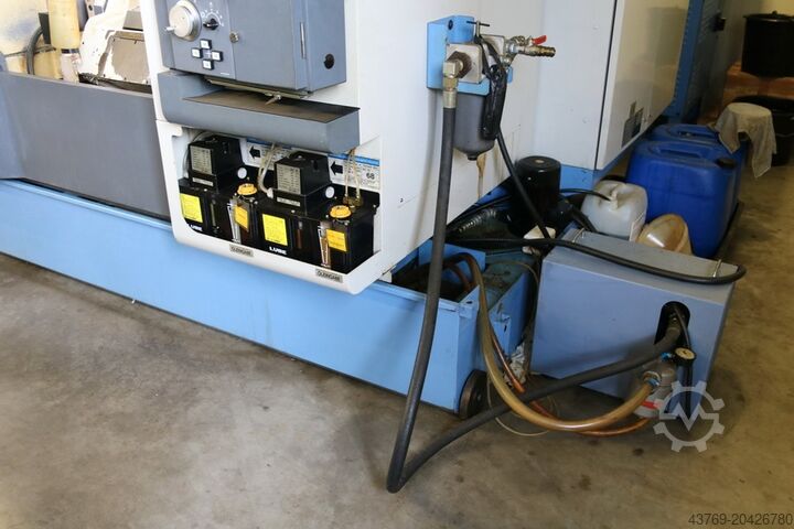 Vertikales Bearbeitungszentrum MAZAK Variaxis 200