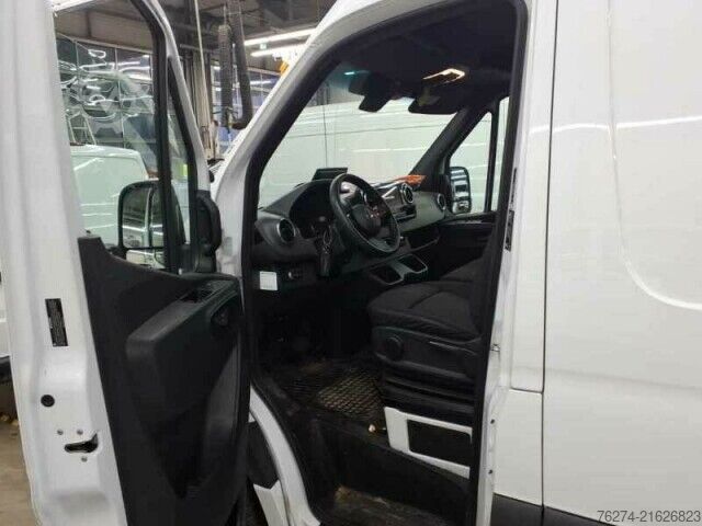 High top van Mercedes-Benz Sprinter 317 CDI Hochdach L2H2 Pro