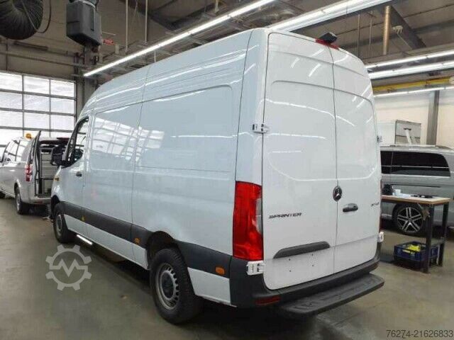 High top van Mercedes-Benz Sprinter 317 CDI Hochdach L2H2 Pro