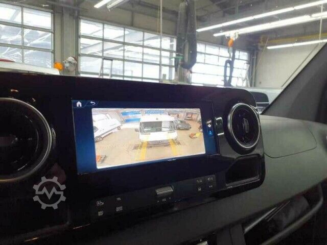 High top van Mercedes-Benz Sprinter 317 CDI Hochdach L2H2 Pro