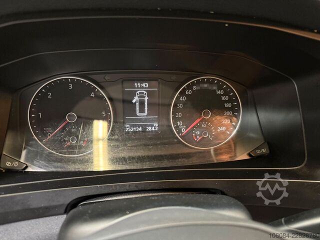 Kleinbus VW T6 Caravelle 8 Sitze Lang DSG Navi SHZ PDC