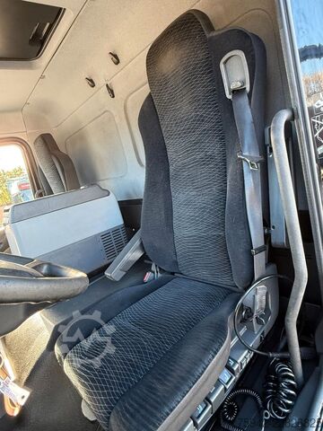 LKW mit Pritsche & Plane MERCEDES-BENZ Atego 3 4x2 1530