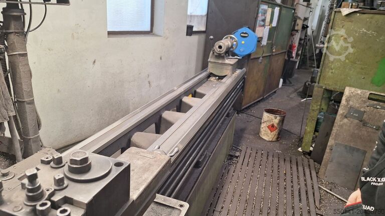 Spitzendrehbank Prvomajska TVP300/3000