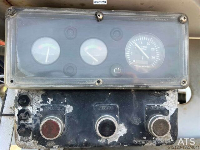 Crusher Haahjem ctc 110 crusher w/side conveyor and screen. WATCH