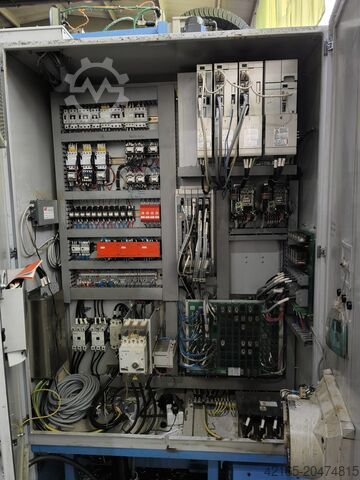 Vertikales Bearbeitungszentrum MAZAK VTC 30 C