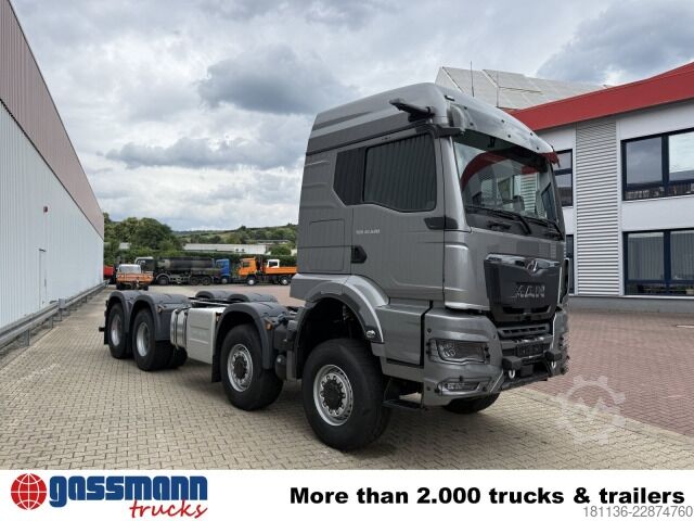 Abrollkipper MAN TGS 41.520 8x8 BB CH, Hohe Bauart, 6-Sitzer,