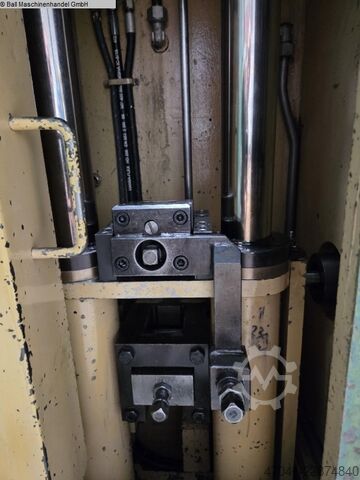 Broaching Machine-Internal - Vertical STUHLMANN Polymat 50