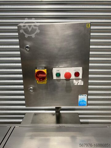 Meat processing machine Advanced Food Technology Sandwich Cutter