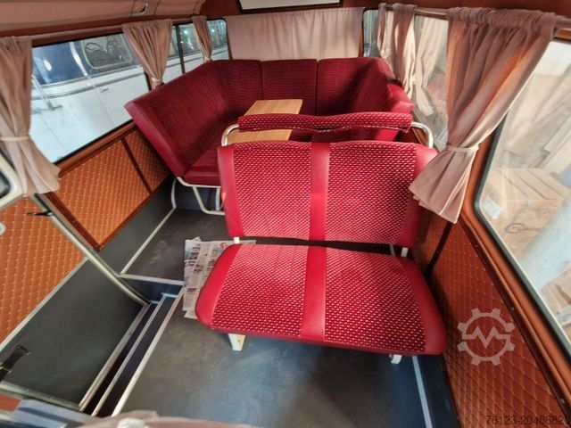 Kleinbus MERCEDES-BENZ Vorgänger Sprinter O 319 Samba mit Faltdach AC