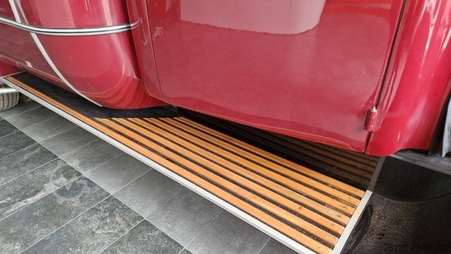 Kleinbus Berna Adler mit Frech Hoch Sissach Aufbau Cabrio