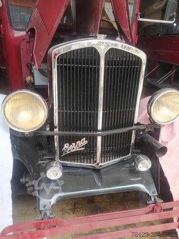 Kleinbus Berna Adler mit Frech Hoch Sissach Aufbau Cabrio