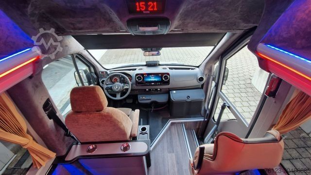Kleinbus MERCEDES-BENZ 519 und 517 Glasdach XXL 20 Sitze Stock