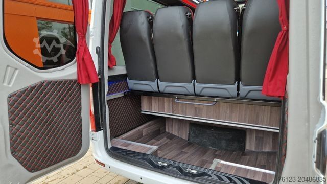 Kleinbus MERCEDES-BENZ 519 und 517 Glasdach XXL 20 Sitze Stock