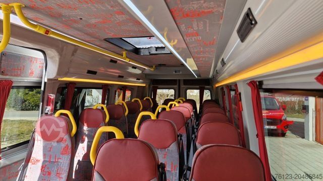 Kleinbus MAN TGE 22 Sitze GSR2 COC Lagerfahrzeug Stock